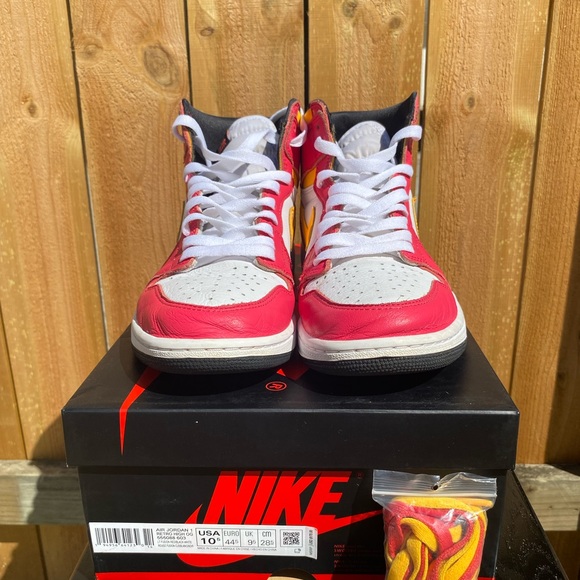 Jordan 1 High Retro Fusion Size 10.5 Mens Shoes are Pre Loved OG Box - Picture 3 of 7